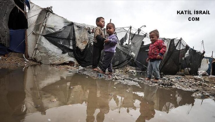İsrail çadırlarda kalan Gazzelileri vurdu: 14 kişi hayatını kaybetti